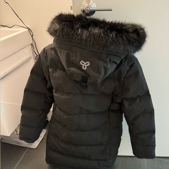 Aritzia Powder Parka size S - Picture 4 of 4